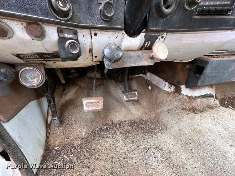 image for item DK6873 1975 Chevrolet C65 flatbed truck