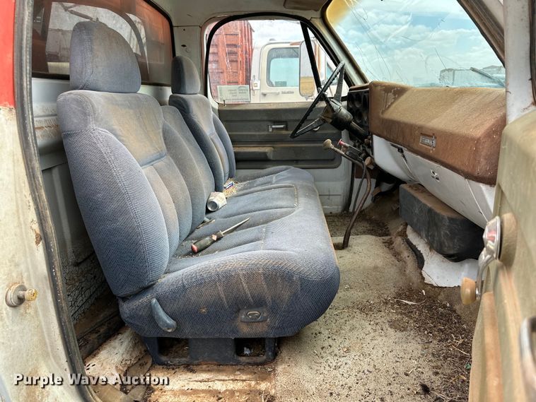 image for item DK6873 1975 Chevrolet C65 flatbed truck