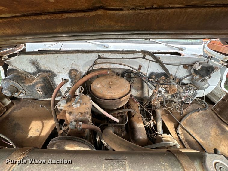 image for item DK6873 1975 Chevrolet C65 flatbed truck