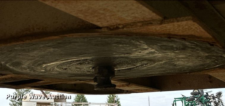 image for item DK6876 1995 Wilson PSDCL=302 livestock trailer