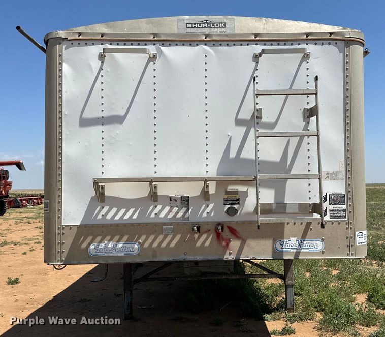 image for item DK6892 1993 Wilson DWH-200 grain trailer