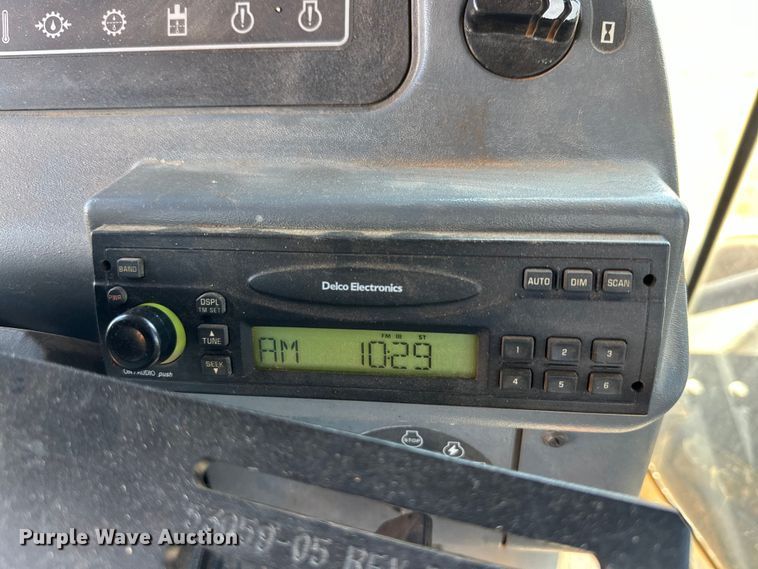 image for item DK6903 2004 Versatile 2425 4WD tractor