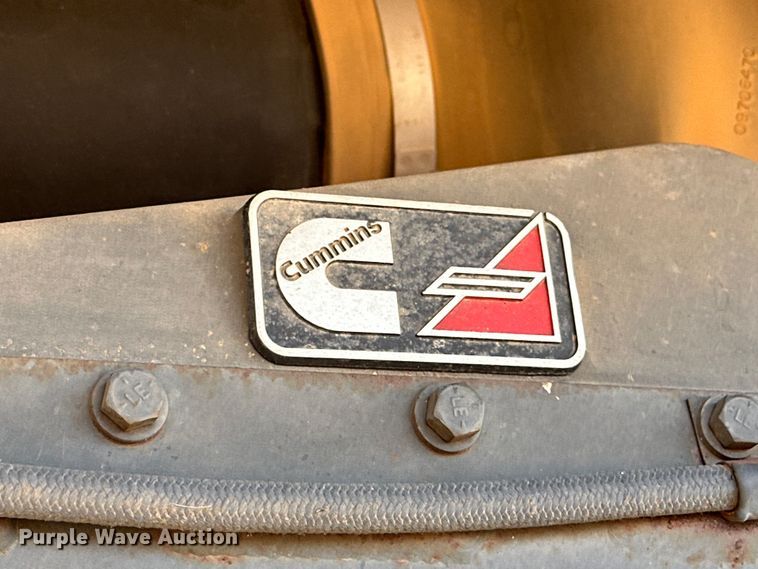 image for item DK6903 2004 Versatile 2425 4WD tractor