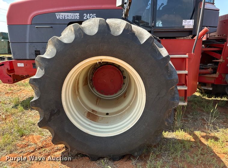 image for item DK6903 2004 Versatile 2425 4WD tractor