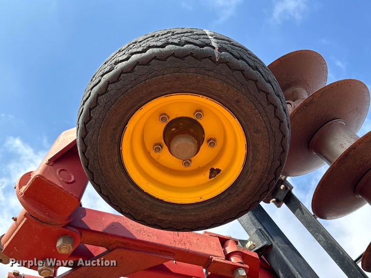 image for item DK6907 Sunflower 1433-32 double off-set disk