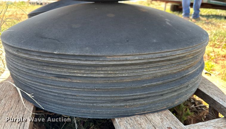 image for item DK6907 Sunflower 1433-32 double off-set disk