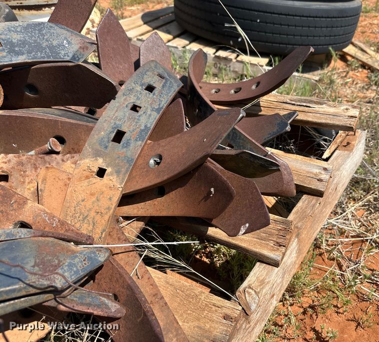 image for item DK6912 Krause 4800 Landsaver field cultivator