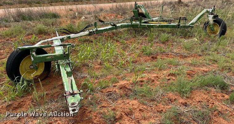 image for item DK6913 John Deere H240 tandem drill hitch