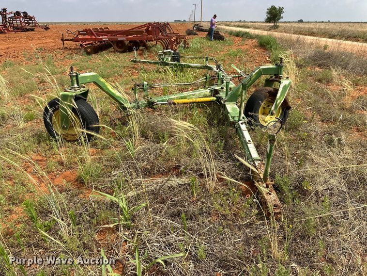 image for item DK6913 John Deere H240 tandem drill hitch