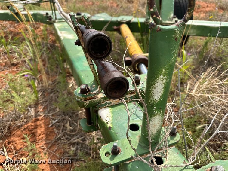 image for item DK6913 John Deere H240 tandem drill hitch