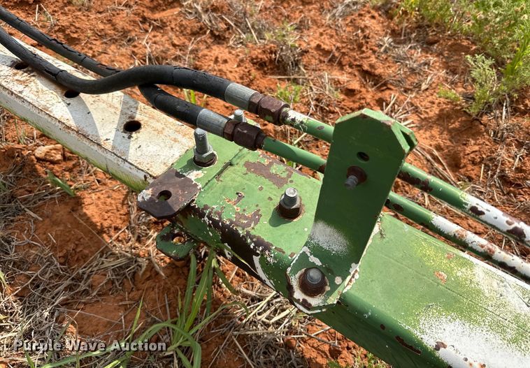 image for item DK6913 John Deere H240 tandem drill hitch