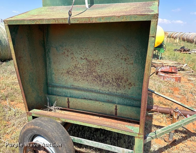 image for item DK6914 Creep feeder