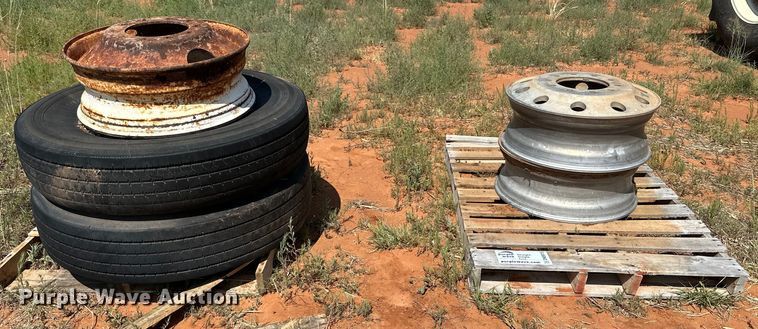 image for item DK6915 Tires and wheels