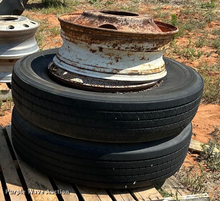 image for item DK6915 Tires and wheels