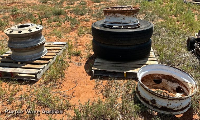 image for item DK6915 Tires and wheels