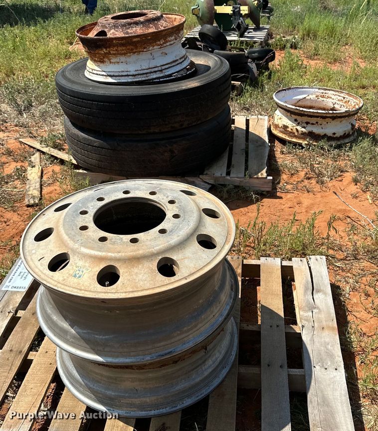 image for item DK6915 Tires and wheels