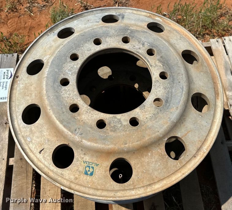 image for item DK6915 Tires and wheels