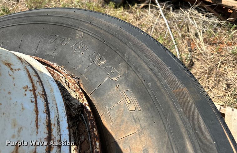 image for item DK6915 Tires and wheels