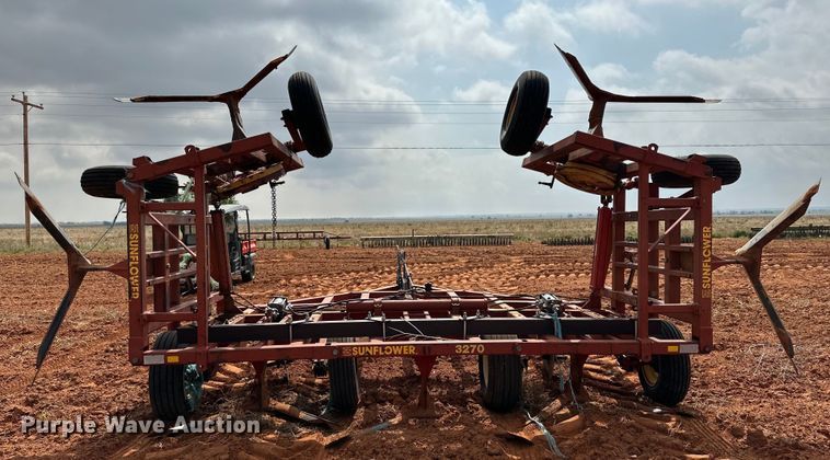 image for item DK6920 Sunflower 3270-33 sweep plow