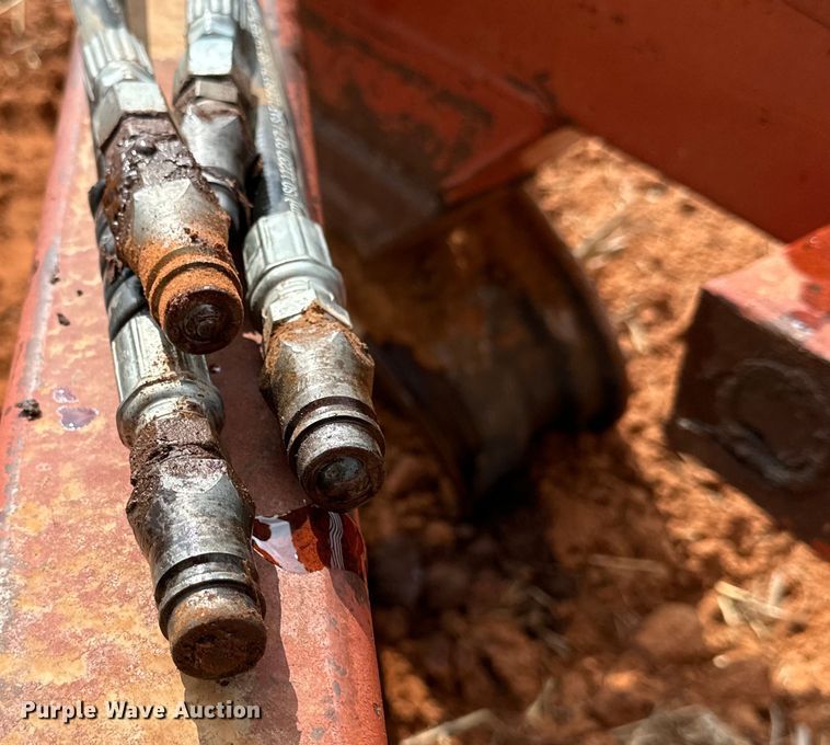 image for item DK6920 Sunflower 3270-33 sweep plow