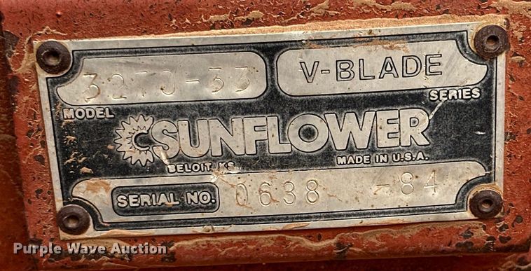 image for item DK6920 Sunflower 3270-33 sweep plow