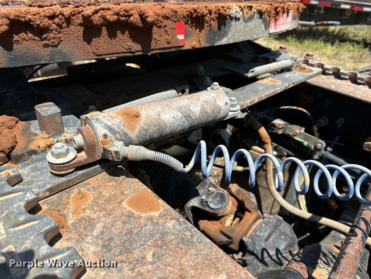 image for item DK6921 2005 International 9400i semi truck