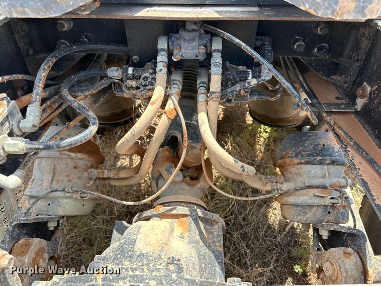 image for item DK6921 2005 International 9400i semi truck