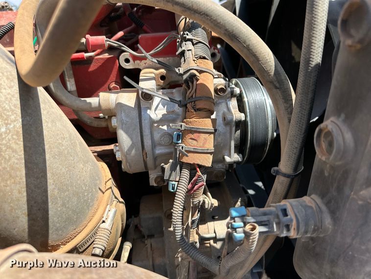 image for item DK6921 2005 International 9400i semi truck