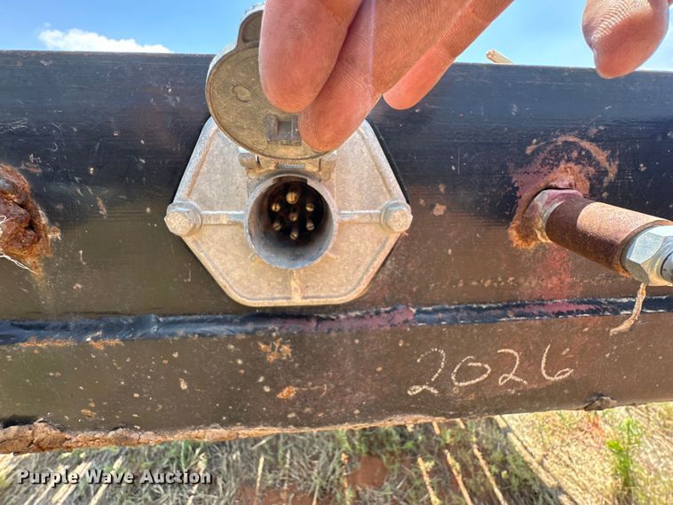 image for item DK6922 2016 Puma Cama Baja flatbed trailer