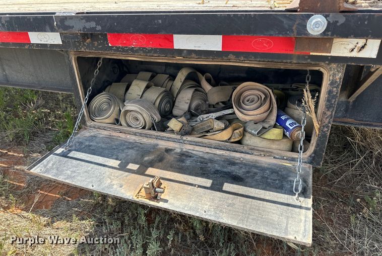 image for item DK6922 2016 Puma Cama Baja flatbed trailer