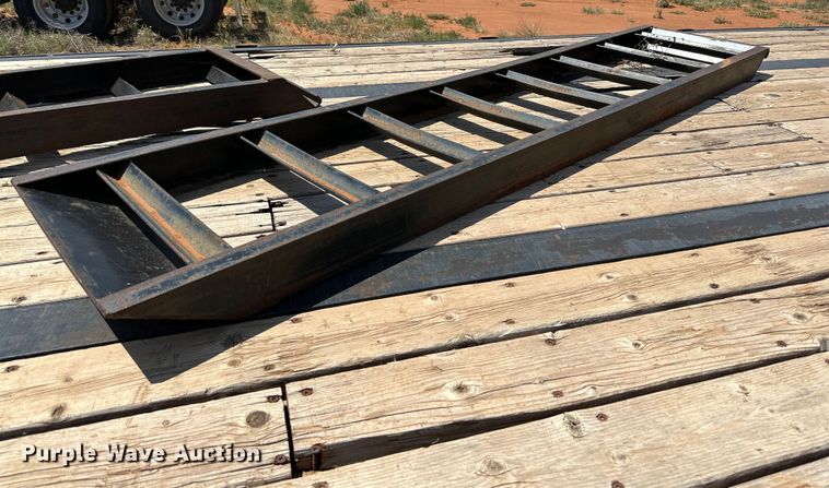 image for item DK6922 2016 Puma Cama Baja flatbed trailer