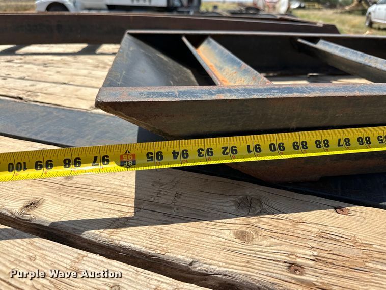 image for item DK6922 2016 Puma Cama Baja flatbed trailer