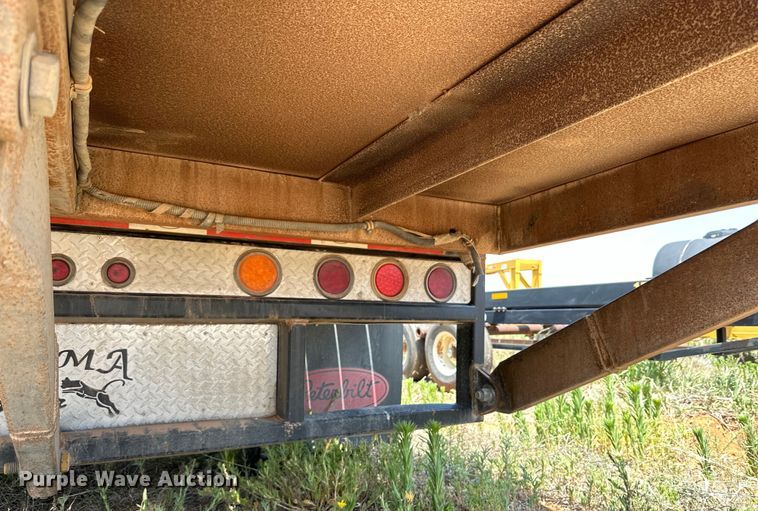 image for item DK6922 2016 Puma Cama Baja flatbed trailer