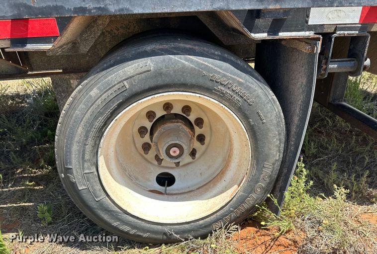 image for item DK6922 2016 Puma Cama Baja flatbed trailer