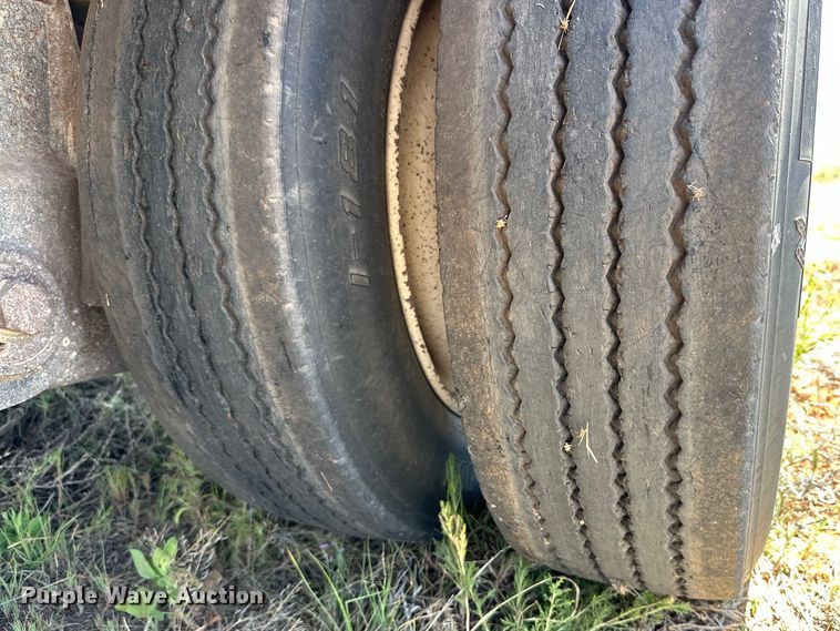 image for item DK6922 2016 Puma Cama Baja flatbed trailer