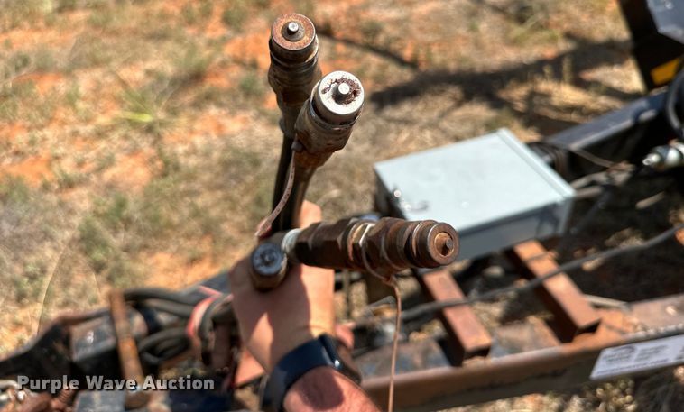 image for item DK6925 Buhler BM1500 bale mover