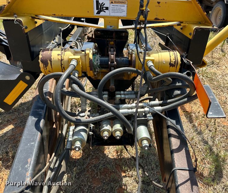 image for item DK6925 Buhler BM1500 bale mover