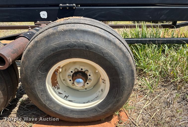 image for item DK6925 Buhler BM1500 bale mover