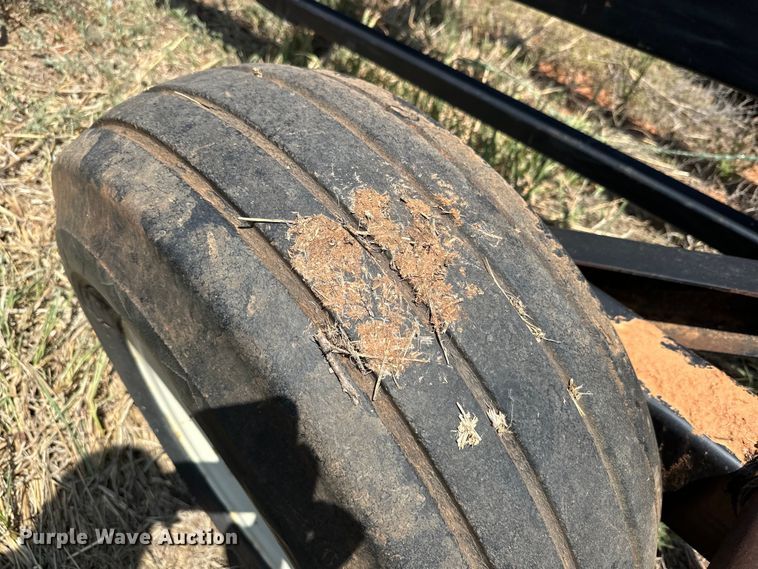 image for item DK6925 Buhler BM1500 bale mover