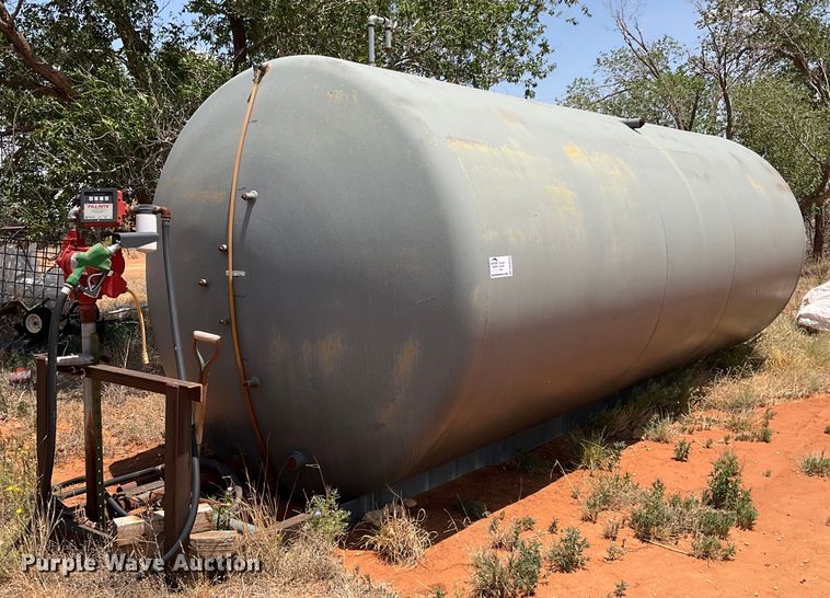 image for item DK6930 1965 National Tank Co fuel tank