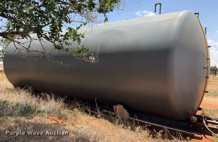 image for item DK6930 1965 National Tank Co fuel tank