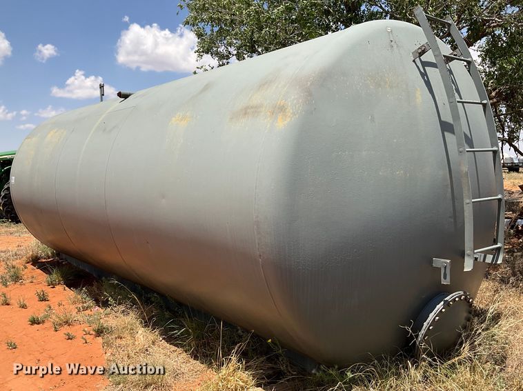 image for item DK6930 1965 National Tank Co fuel tank