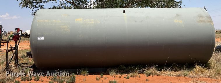 image for item DK6930 1965 National Tank Co fuel tank