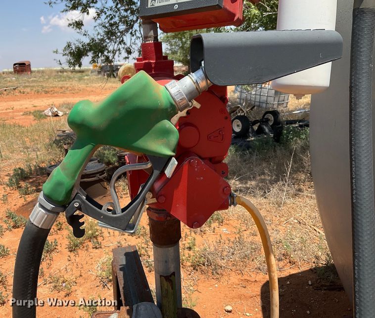 image for item DK6930 1965 National Tank Co fuel tank