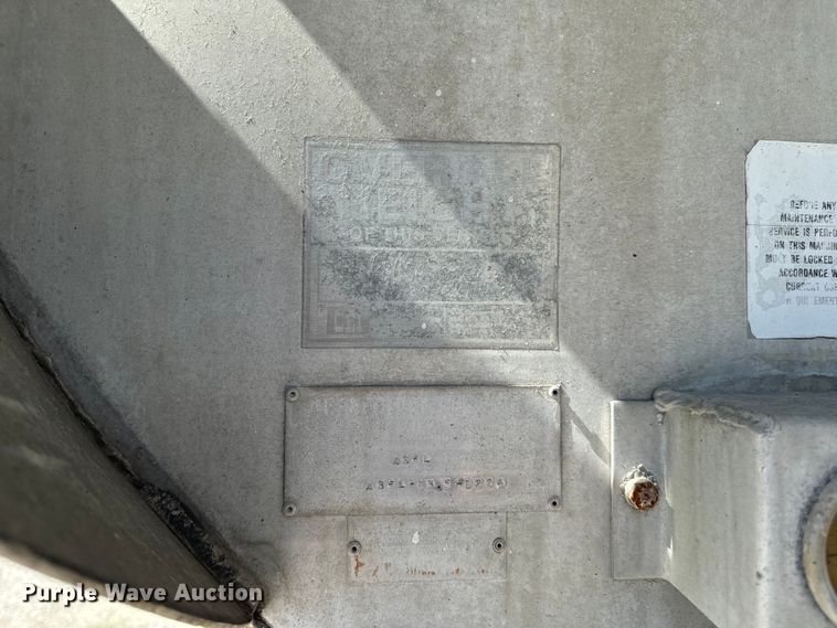 image for item DL4465 1996 International  4900 feed delivery truck