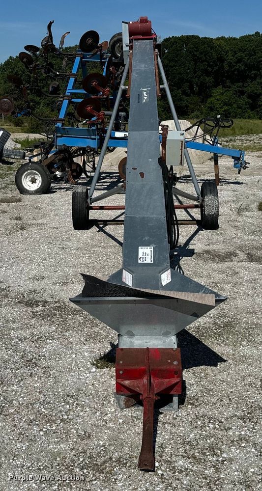 image for item DL4467 Cardinal Farm CBC10-23E conveyor