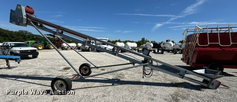 image for item DL4467 Cardinal Farm CBC10-23E conveyor
