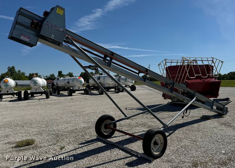 image for item DL4467 Cardinal Farm CBC10-23E conveyor