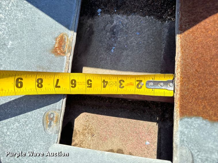 image for item DL4467 Cardinal Farm CBC10-23E conveyor