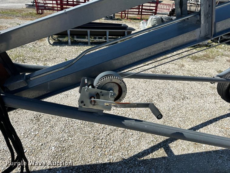 image for item DL4467 Cardinal Farm CBC10-23E conveyor